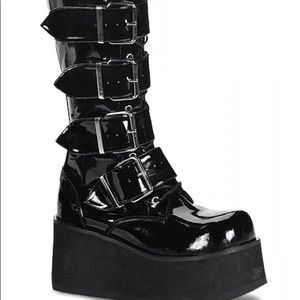 DEMONIA THRASHVILLE-518 UNISEX PLATFORM BOOTS: Men’s size 8 Women’s 9/9.5
